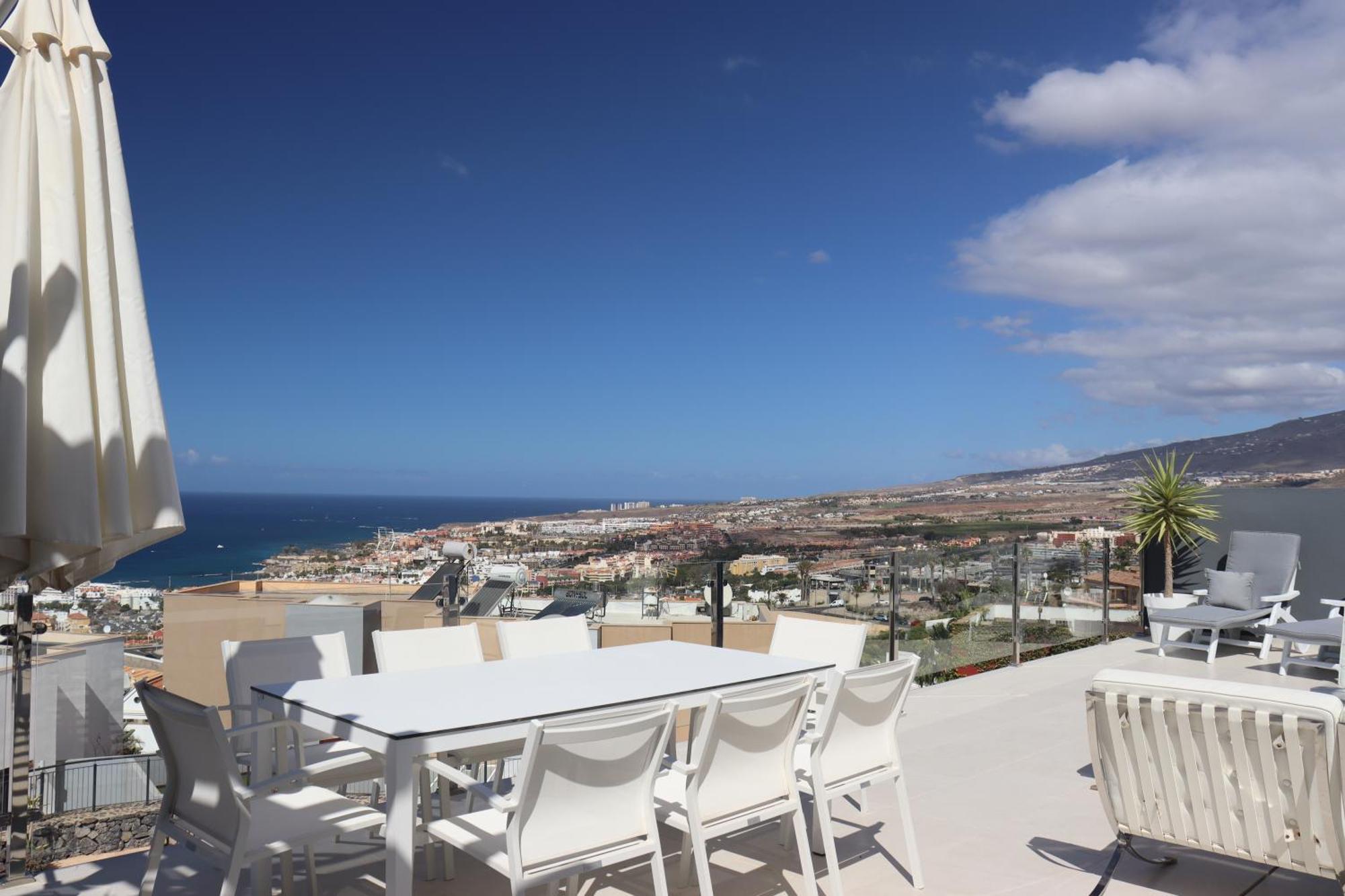 אדחה Azure Sky Villa - Panoramic Ocean View, Luxury, San Eugenio מראה חיצוני תמונה